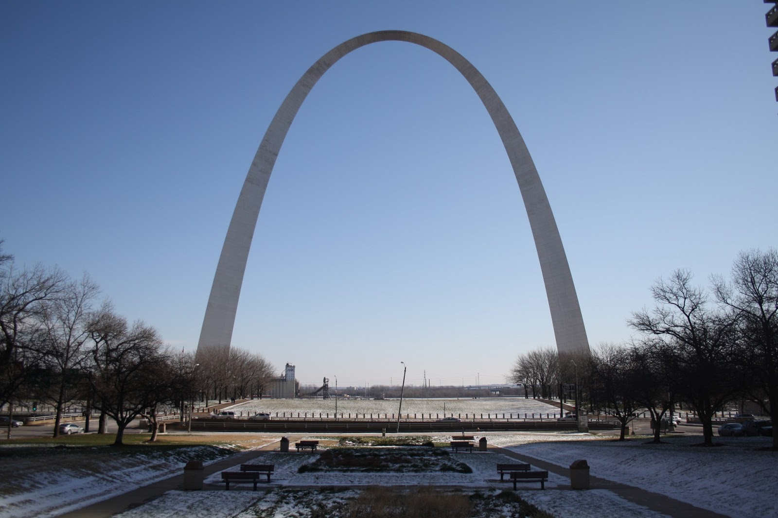 ゲートウェイアーチ13