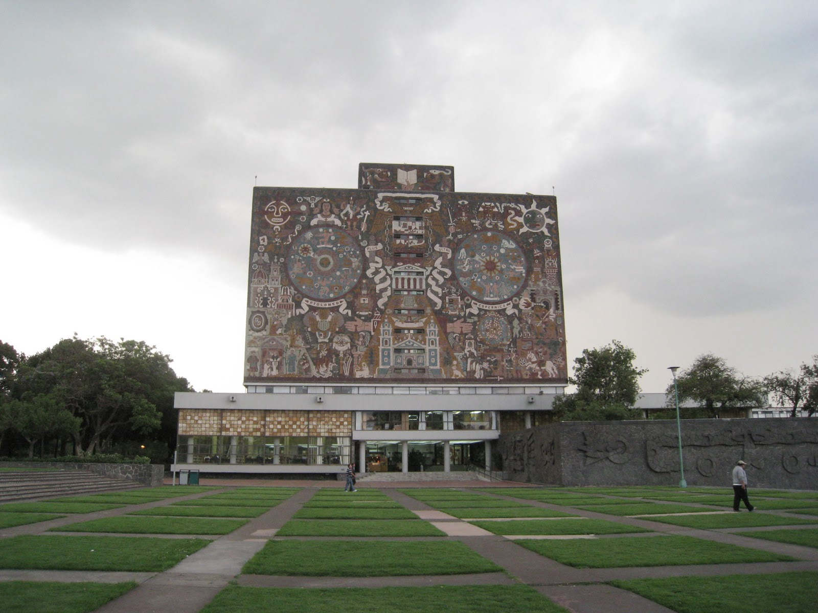 メキシコシティ23