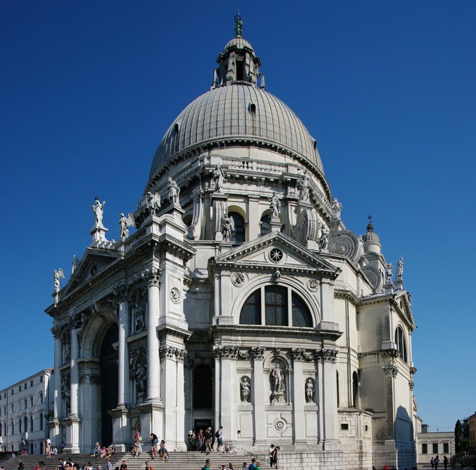 サンタ・マリア・デッラ・サルーテ聖堂02