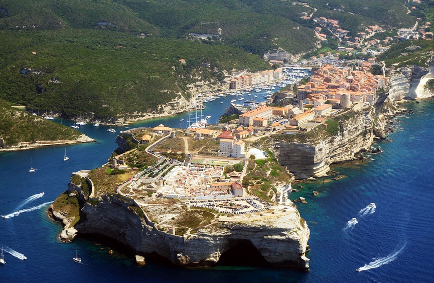 ボニファシオ02