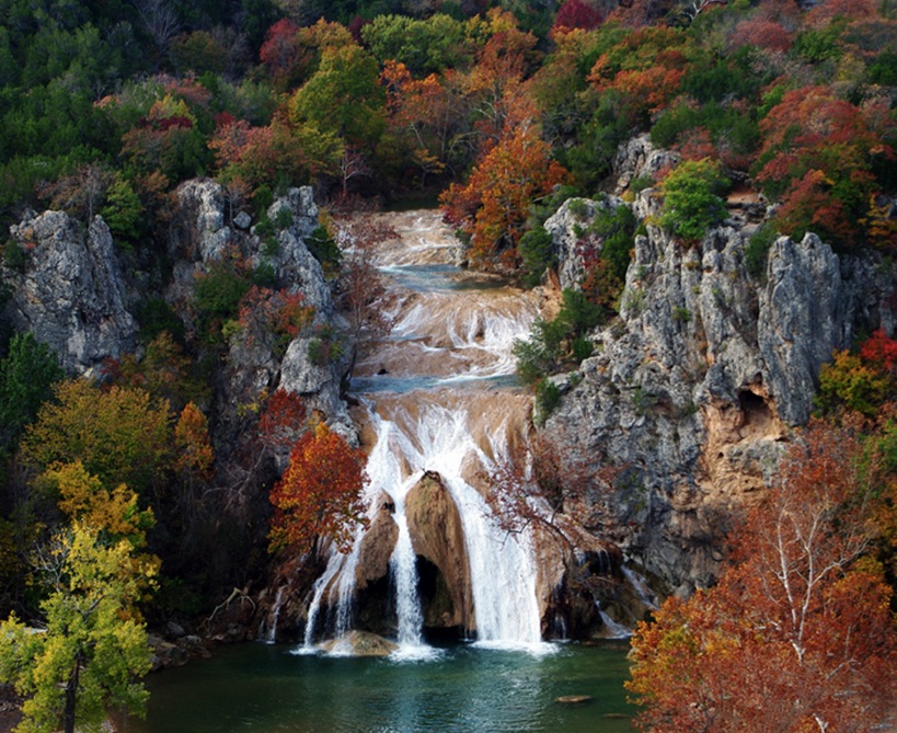 Turner Falls(ニュージーランド)