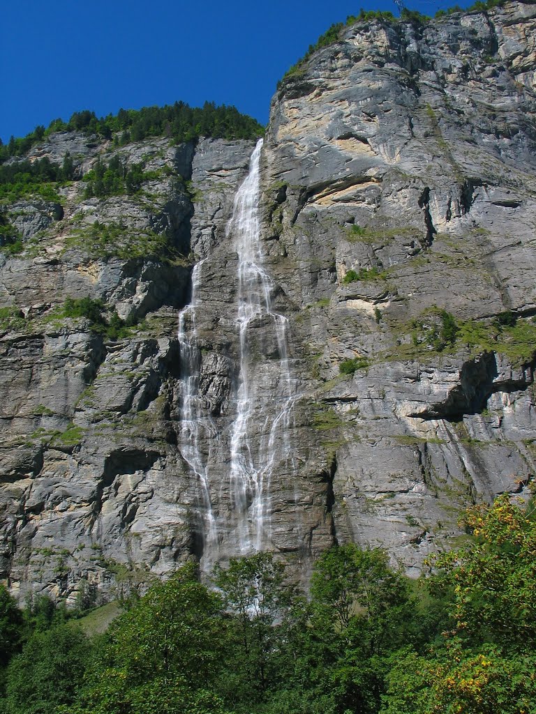Mürrenbachfall(スイス)