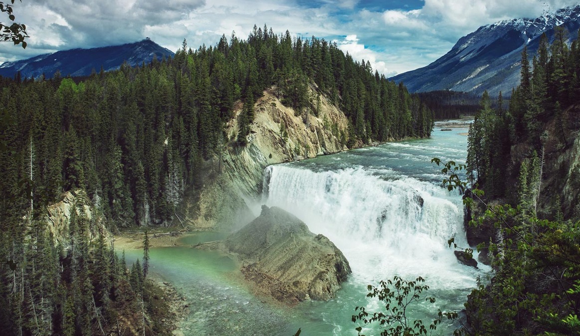 Wapta Falls(カナダ)