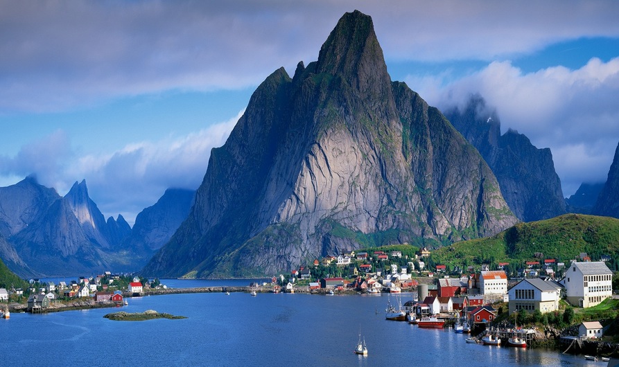 ロフォーテン諸島・レイネ