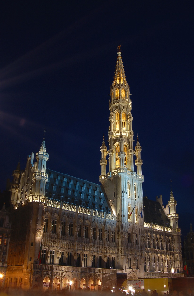 グラン=プラスの市庁舎