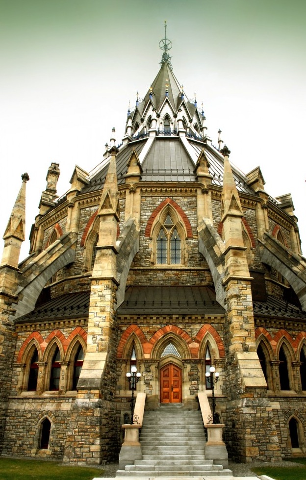 Library of Parliament01
