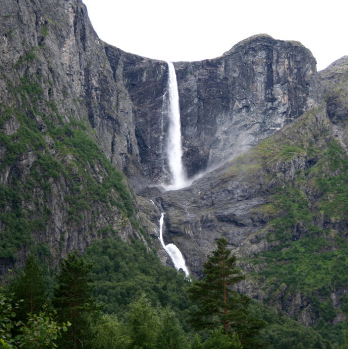 Nordre Mardalsfossen(ノルウェー)