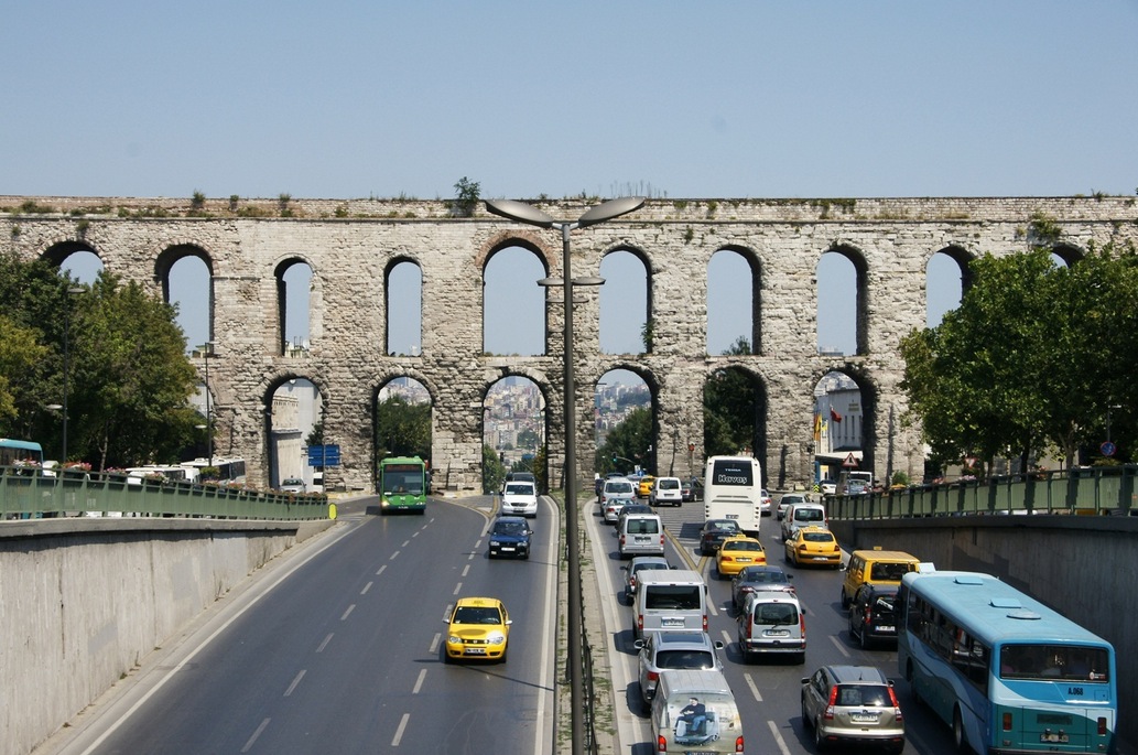 ヴァレンス水道橋
