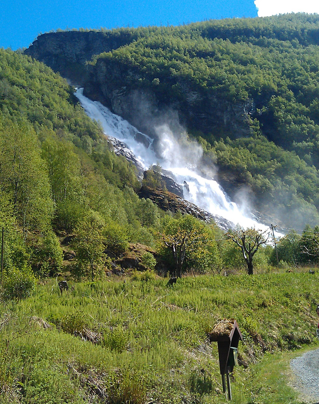 Hjellefossen(ノルウェー)