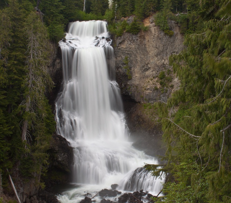 Alexander Falls(カナダ)