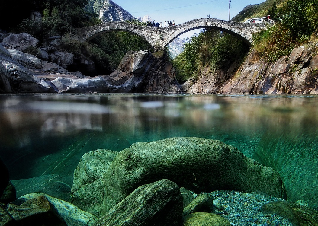 ヴェルツァスカ川040